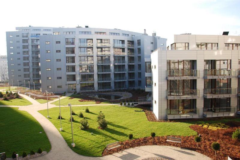 Two Rooms Apartment Triton Park Warsaw Exterior photo